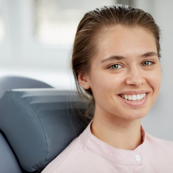 Clareamento Dental Antes e Depois do Tratamento